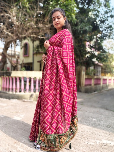 [E-COM-FB-001] Maroon Badhni Work, Printed Saree with Thin Zari Border, Ready To Wear Saree with Unstitched Blouse  