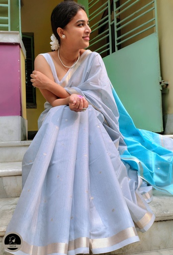 [E-COM-MHS-006] Ash Maheswari Saree With Thin Zari Border, Full Body Buta Work with Contrast Blue Unstitched Blouse Piece